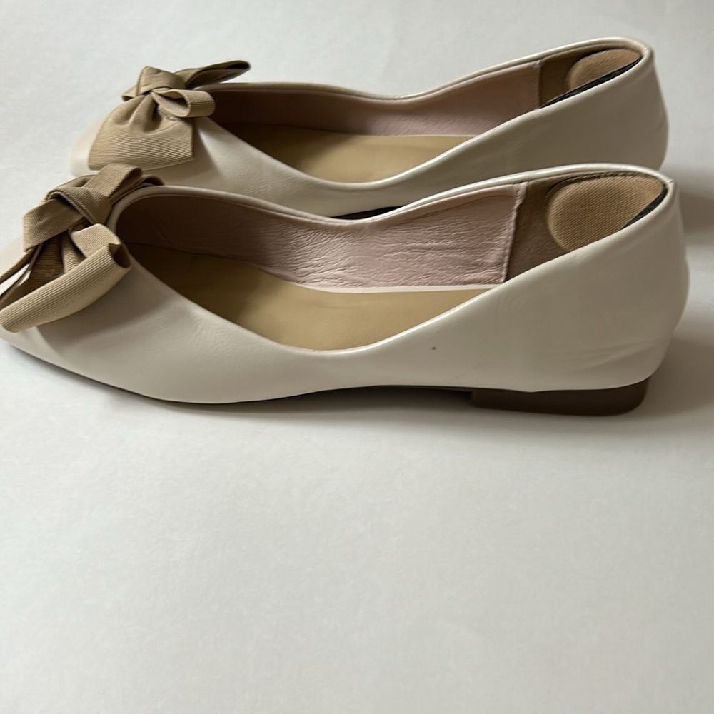 C.Paravano Bow Ballerina Flats - Picture 6 of 9